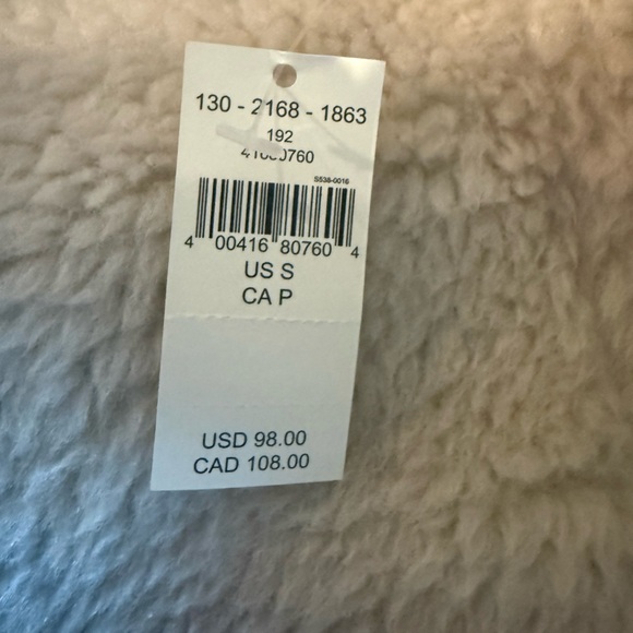 NWT. Aerie Faux Brown Aged Leather Sherpa Vest. Size Small. - Picture 12 of 15